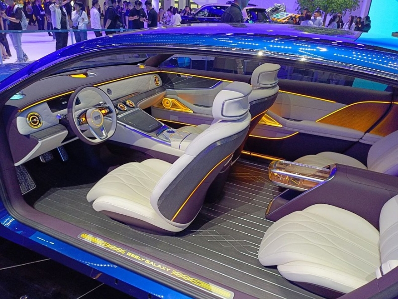 Geely показала концепт, демонстрирующий развитие дизайна люксового семейства Galaxy