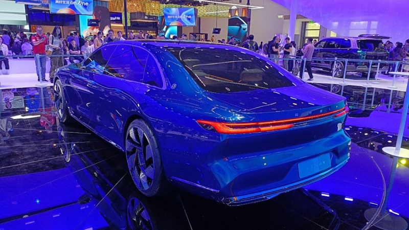 Geely показала концепт, демонстрирующий развитие дизайна люксового семейства Galaxy