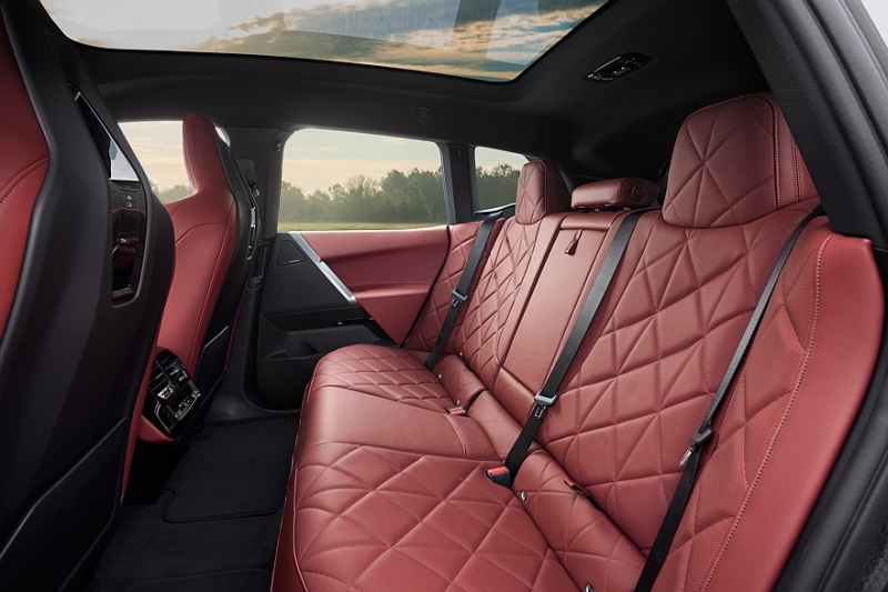 Кроссовер BMW iX покидает американский рынок