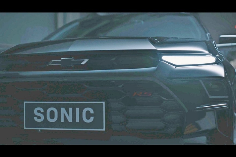Кроссовер Chevrolet Sonic: официальные кадры без камуфляжа и дата запуска