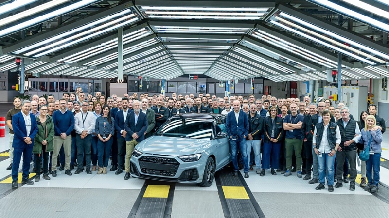 Маленький хэтчбек Audi A1 и компактный кроссовер Q2 покинули конвейер