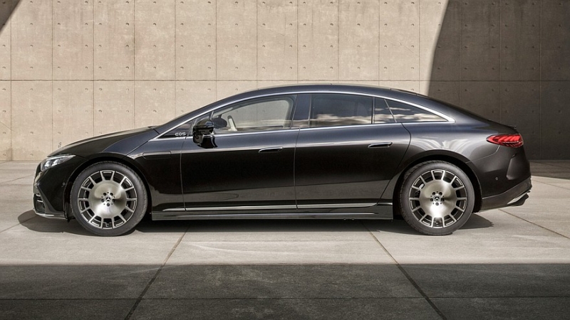 Mercedes-Benz EQS: второй рестайлинг, долгожданные 800 вольт и руль по проводам