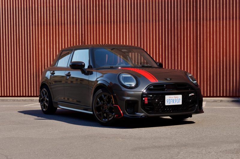 Mini Cooper S обзавёлся особенной версией Red Line Edition