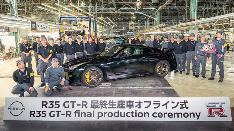 Nissan GT-R поколения R36 появится до конца десятилетия: это будет гибрид с мощным V6
