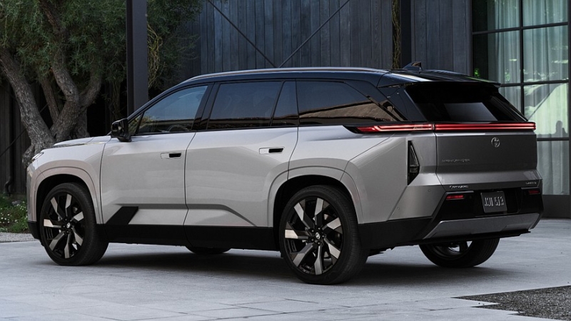 Новый кроссовер Lexus TZ: первые изображения