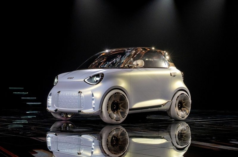 Новый smart #2: крупнее предшественника, запас хода на одной зарядке до 300 км