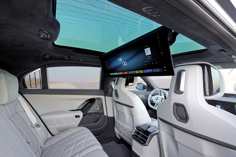 Обновлённый BMW 7 Series: без повышения напряжения, зато с остромодным салоном