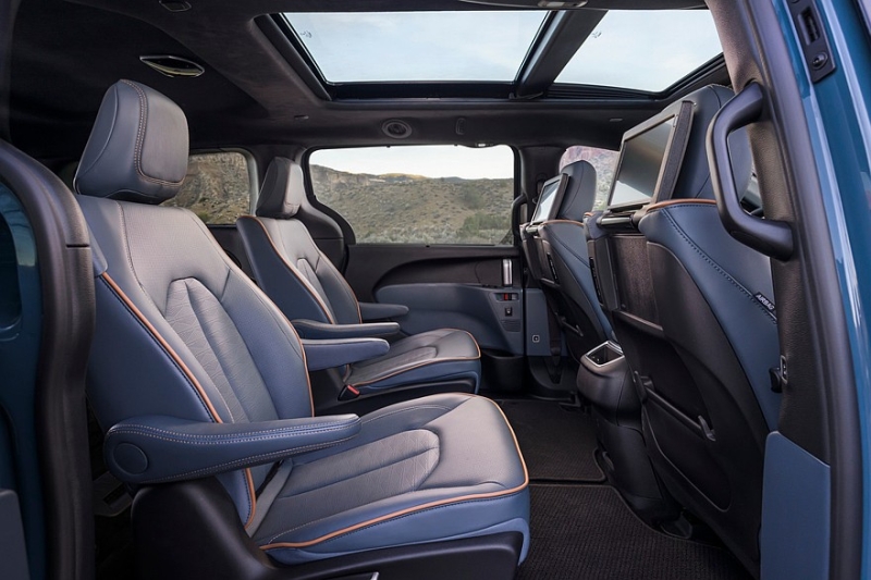 Обновлённый минивэн Chrysler Pacifica предложен с прежним мотором V6