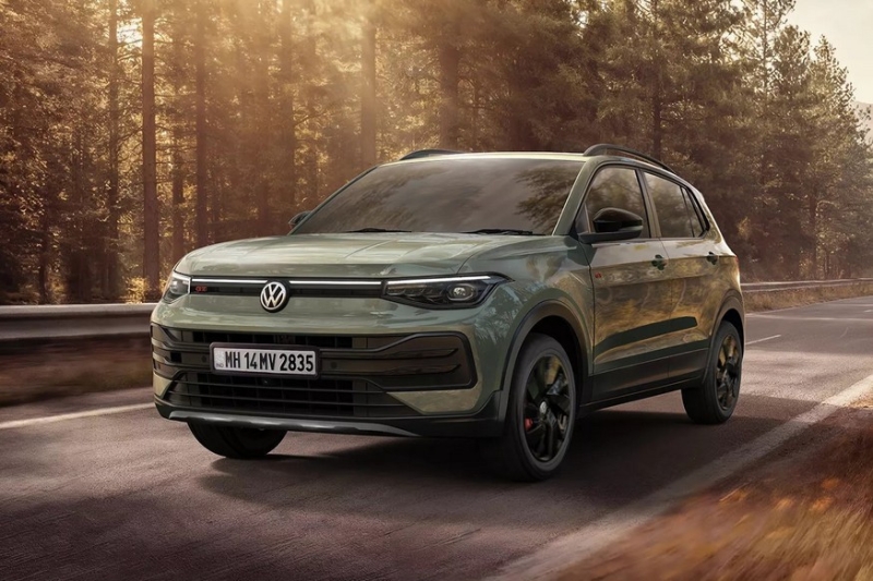 Рестайлинговый кроссовер Volkswagen Taigun: более солидный облик и новая коробка