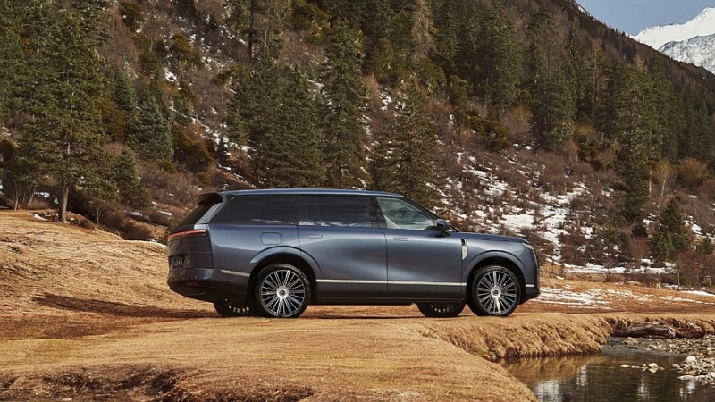 Рывок в премиум: флагманский кроссовер Xpeng GX выходит на рынок с &laquo;полным фаршем&raquo;