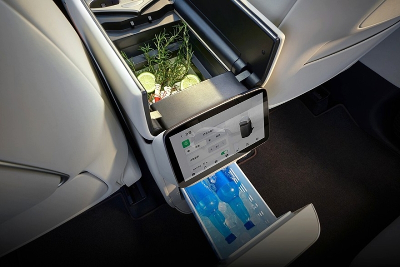 Рывок в премиум: флагманский кроссовер Xpeng GX выходит на рынок с &laquo;полным фаршем&raquo;