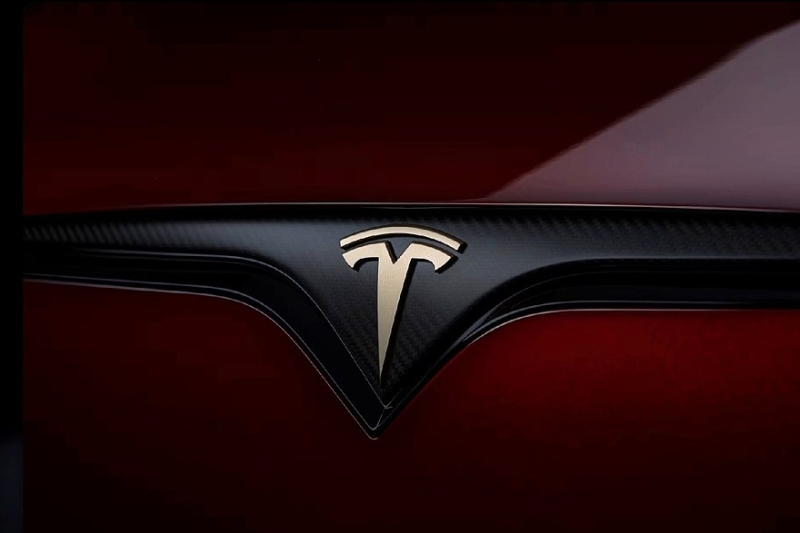 Tesla Model S и Model X обзавелись прощальными версиями Signature для VIP-клиентов