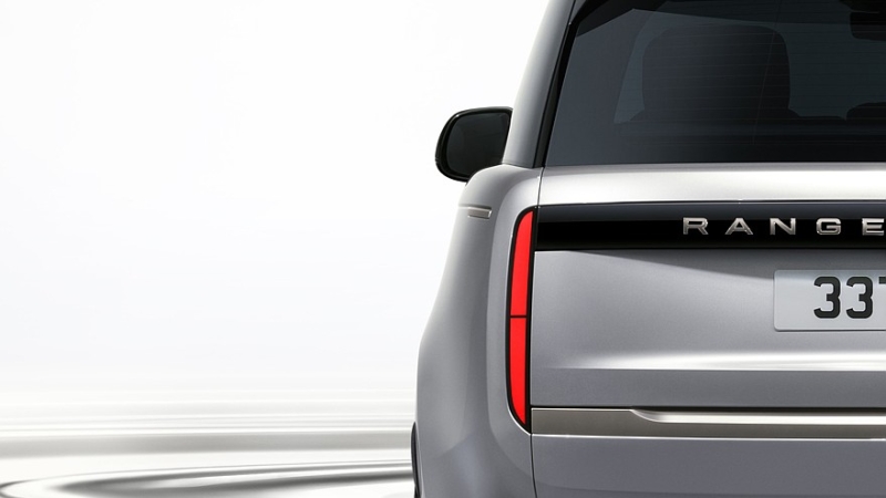 У внедорожника Range Rover SV появилась эксклюзивная топ-версия Ultra