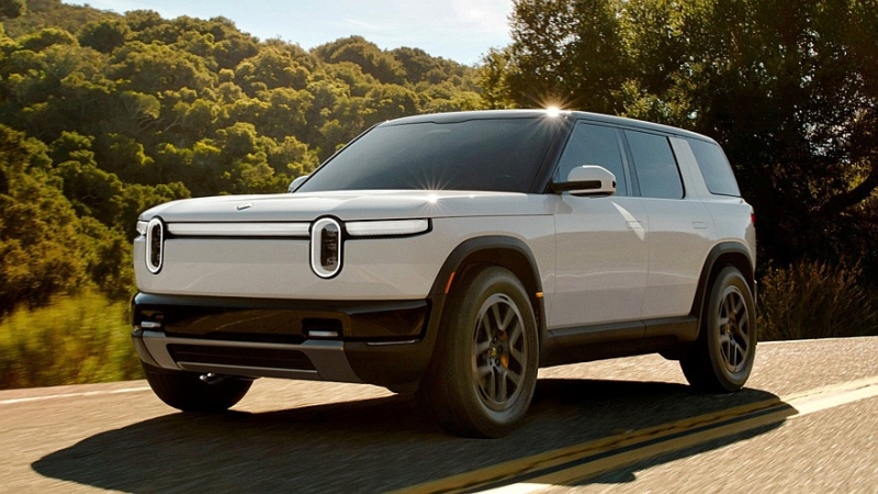Едва ли вышедший на рынок Rivian R2 готовится обрасти новыми версиями, в их числе R2X