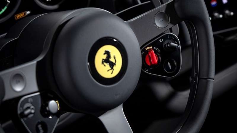 Электрический лифтбек Ferrari Luce: шок-дизайн, 4 мотора, 1050 л.с. и 2,5 с до «сотни»