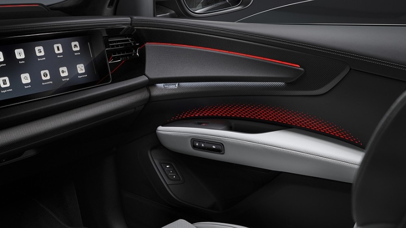 Флагманский кроссовер Audi Q9 готовится к скорой премьере: рассекречен салон