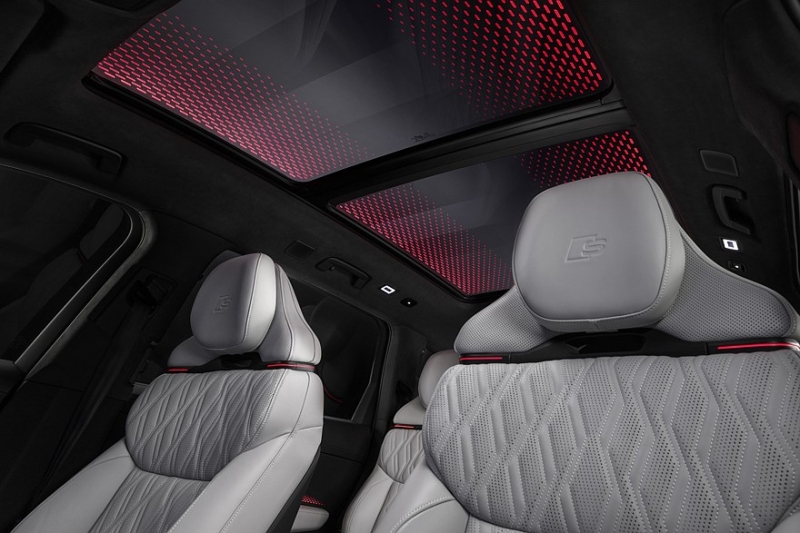 Флагманский кроссовер Audi Q9 готовится к скорой премьере: рассекречен салон