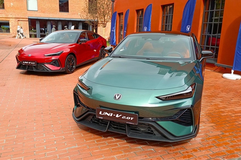 Новый Changan Uni-V с 2.0T в России: объявлена цена