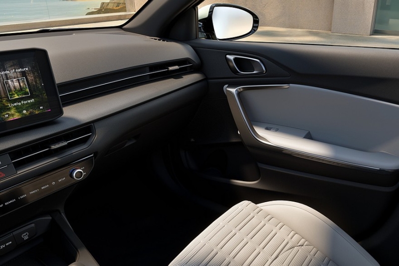 Рестайлинговый Kia XCeed: новые официальные фото и подробности