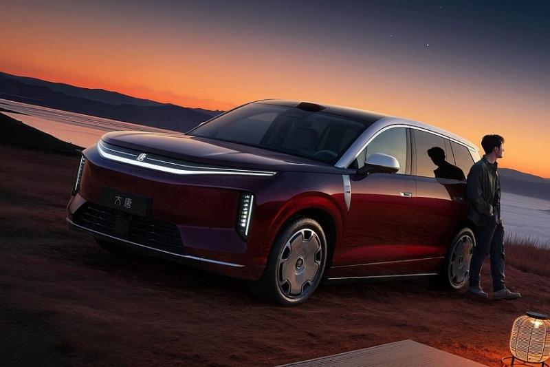 Флагманский кроссовер BYD Datang: богатое оснащение, полный привод и привлекательные цены
