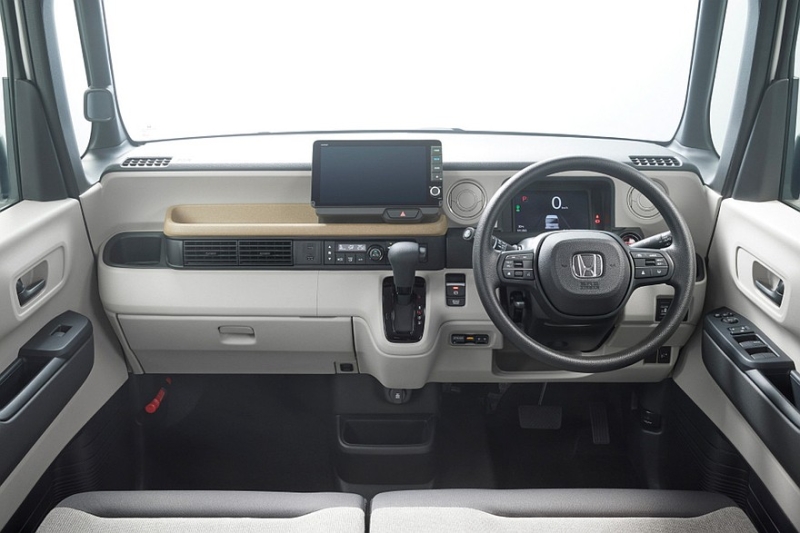 Honda N-Box: больше агрессии для молодёжного Custom, почерневший &laquo;кроссовер&raquo; и кое-что ещё