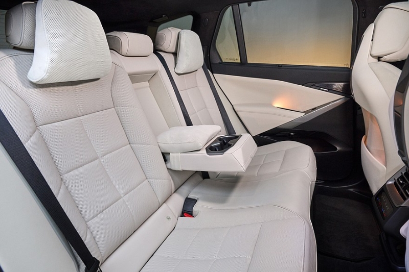 Рассекречен BMW X5 пятого поколения: новый дизайн и разнообразие техники, цены известны