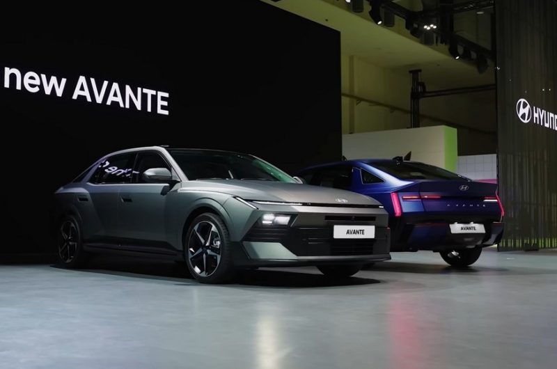 Седан Hyundai Elantra нового поколения с крутым дизайном показали живьём