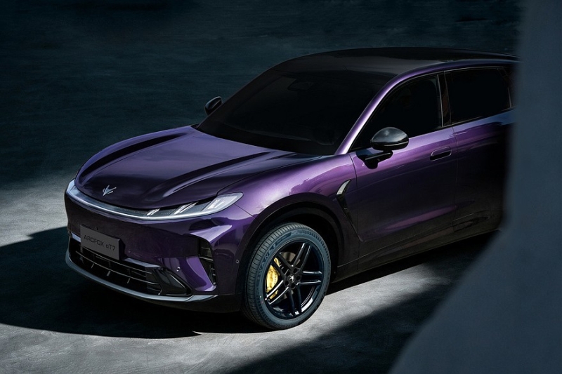 Анонсирован кроссовер Arcfox Alpha T7 от BAIC: спортивный имидж и, скорее всего, недорого