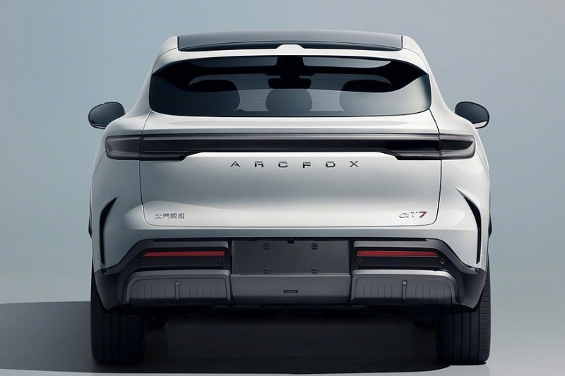 Анонсирован кроссовер Arcfox Alpha T7 от BAIC: спортивный имидж и, скорее всего, недорого