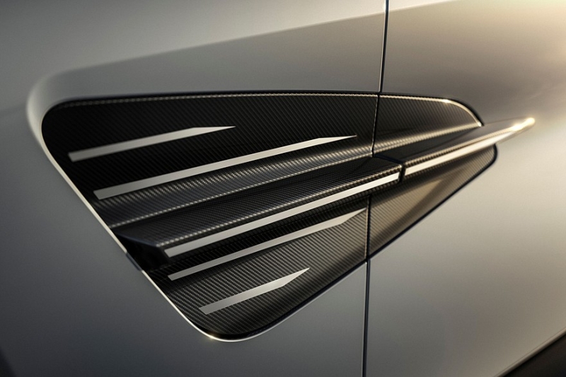 Aston Martin Vanquish отмечает юбилей в четверть века спецверсией