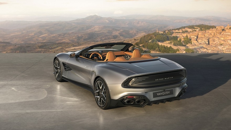 Aston Martin Vanquish отмечает юбилей в четверть века спецверсией
