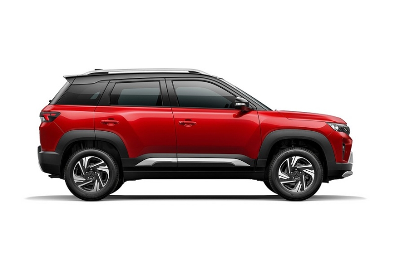 Бюджетный кроссовер Suzuki Brezza обрёл новую технику после рестайлинга