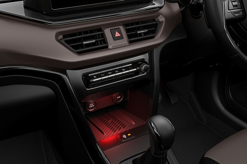 Бюджетный кроссовер Suzuki Brezza обрёл новую технику после рестайлинга