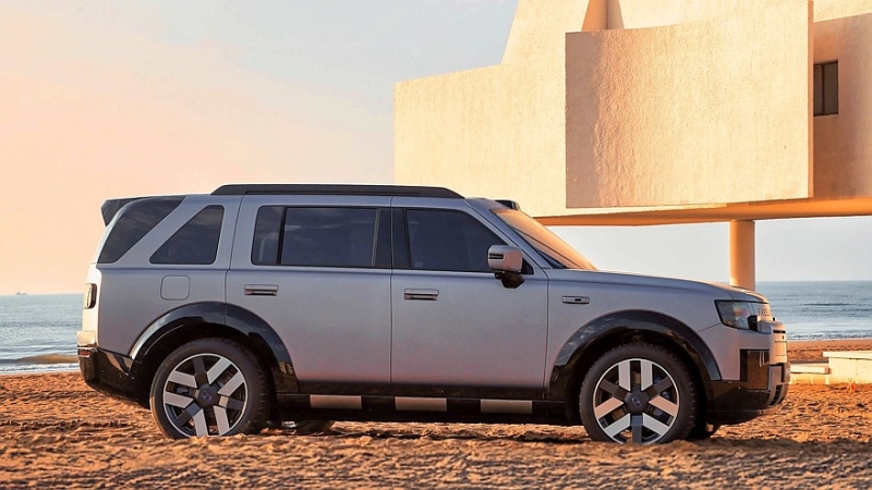 Большой кроссовер Freelander 8 от Land Rover и Chery: салон и подробности