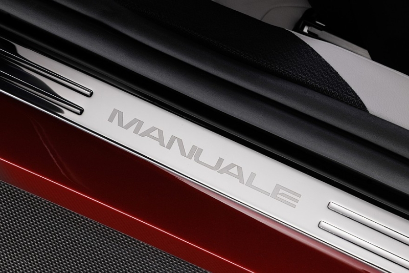 Ferrari 12Cilindri Manuale: очень дорогой симулятор МКП с «защитой от дурака»