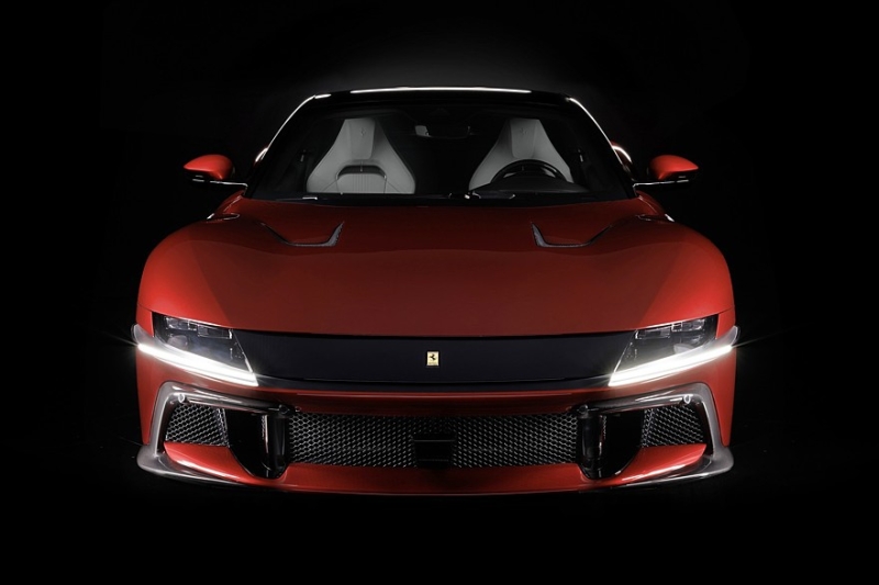 Ferrari 12Cilindri Manuale: очень дорогой симулятор МКП с «защитой от дурака»