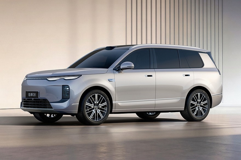 Флагман за флагманом: на подходе большой кроссовер BYD Sealion 08