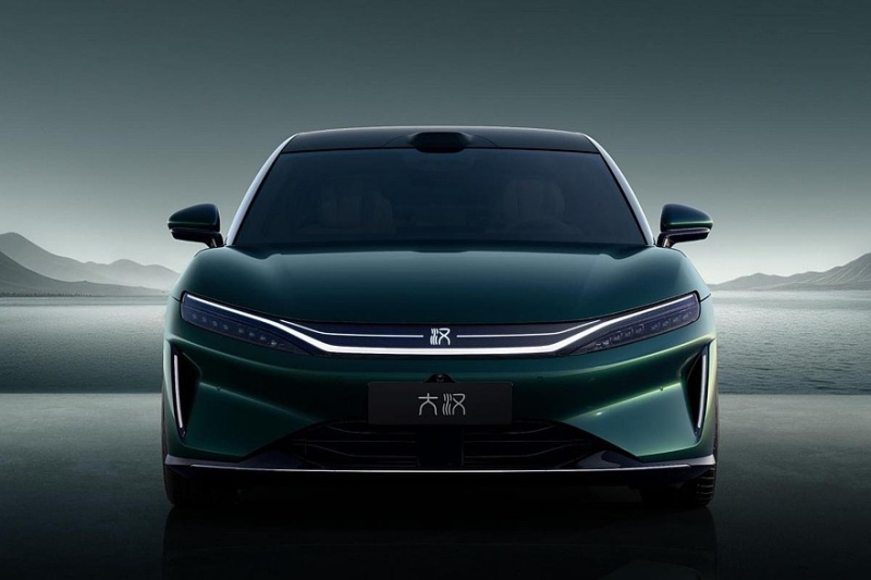 Флагманский седан BYD Dahan показали без камуфляжа