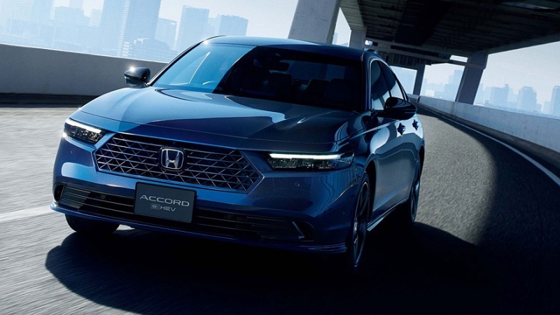 Honda освежила седан Accord в Японии, прайс-лист раскрыт