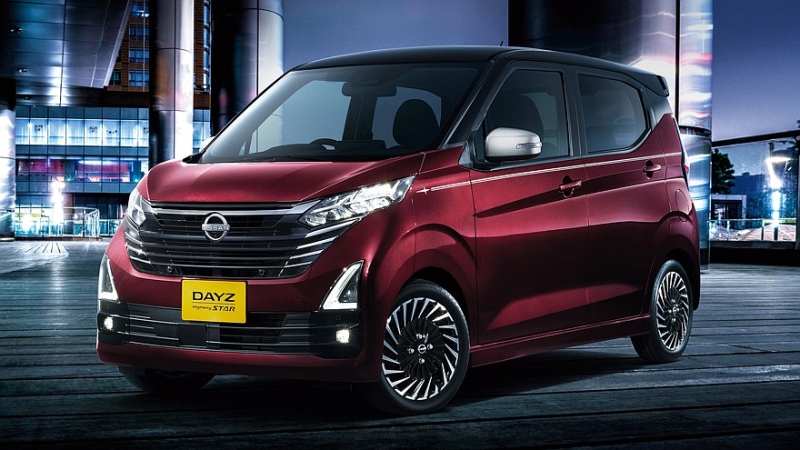 Nissan Dayz получил несколько обновок и вернул пару спецверсий