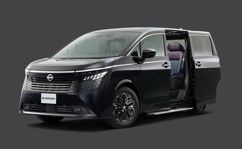Nissan полностью рассекретил минивэн Elgrand нового поколения, цены известны