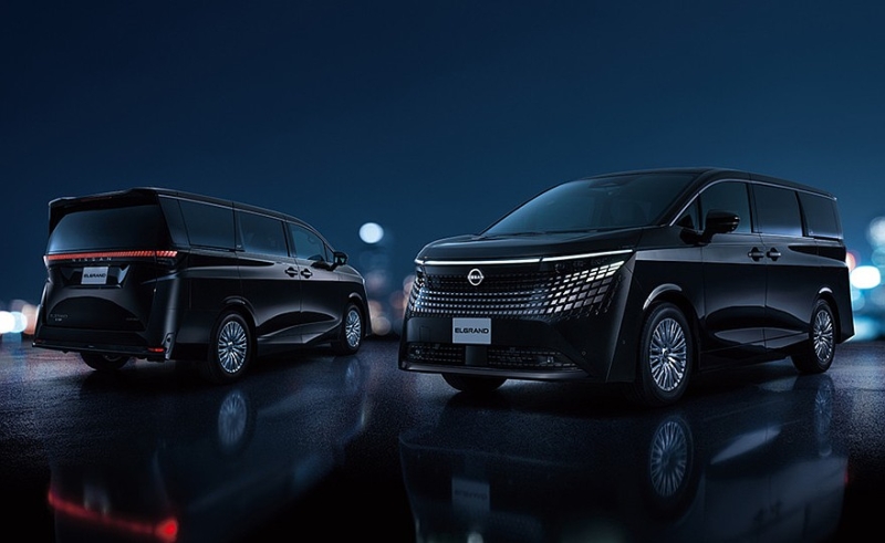 Nissan полностью рассекретил минивэн Elgrand нового поколения, цены известны