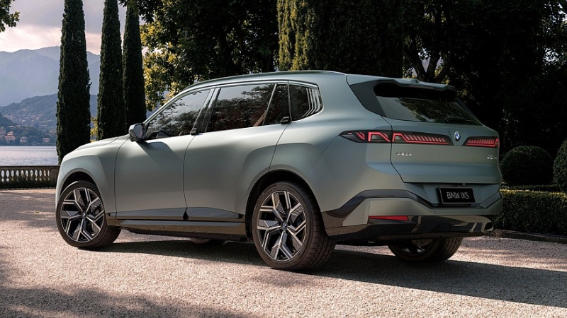 Новый BMW X5 L для Китая: плюс 130 мм к колёсной базе и надежда вернуть былую любовь