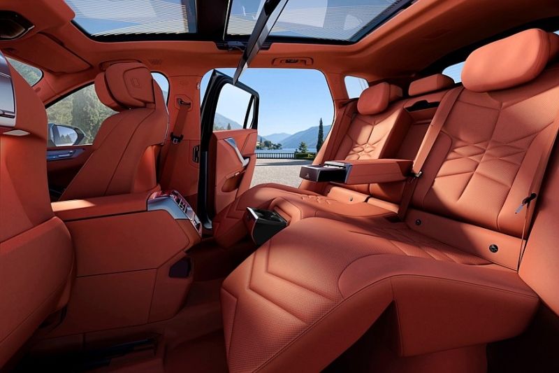 Новый BMW X5 L для Китая: плюс 130 мм к колёсной базе и надежда вернуть былую любовь