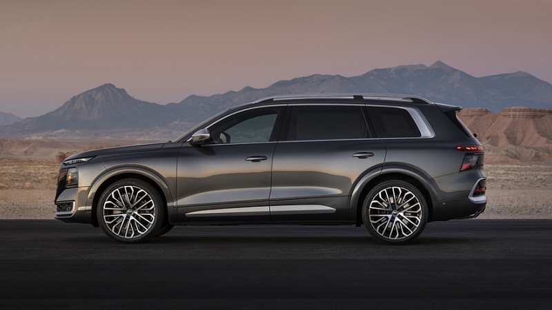 Новый флагман: полностью рассекречен полноразмерный кроссовер Audi Q9