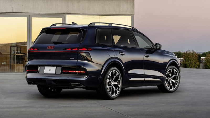 Новый флагман: полностью рассекречен полноразмерный кроссовер Audi Q9