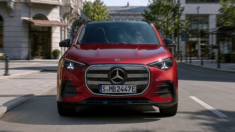 Новый кроссовер Mercedes-Benz GLA получил несколько вариантов техники. Цены известны
