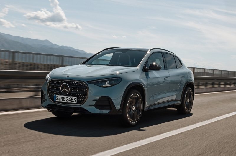 Новый кроссовер Mercedes-Benz GLA получил несколько вариантов техники. Цены известны