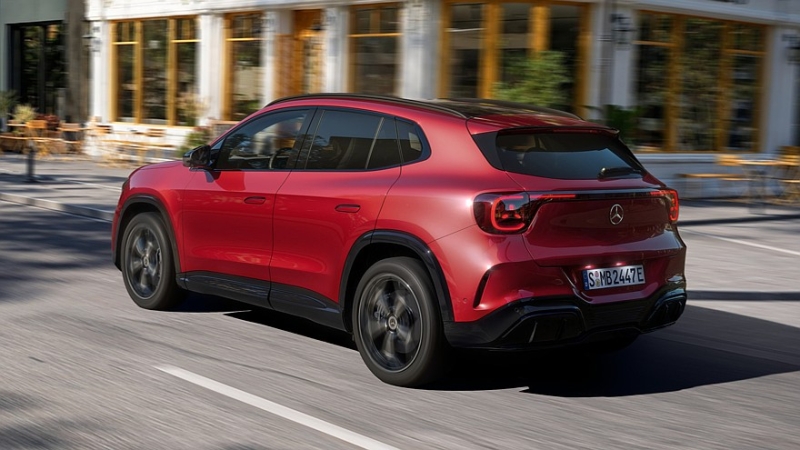 Новый кроссовер Mercedes-Benz GLA получил несколько вариантов техники. Цены известны