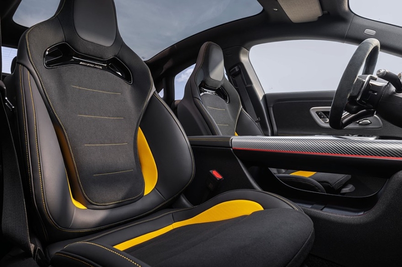Новый Mercedes-AMG CLA 45: 680-сильная трёхмоторная установка, 2,7 секунды до «сотни»